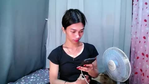 Snapshot of urloverjasmine_xx chatting on 05-15-26, 11:45 urloverjasmine_xx online show from 05-15-26, 11:45