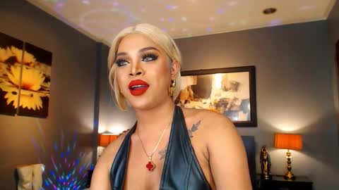 UrMajestyTyra online show from 01-13-26, 12:38