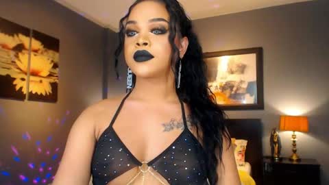 UrMajestyTyra online show from 04-12-26, 01:21