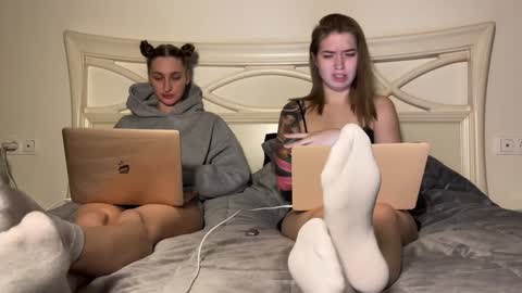 urmissalice online show from 12-29-24, 07:22