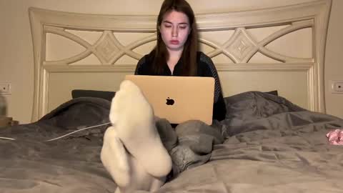 urmissalice online show from 02-11-25, 02:24