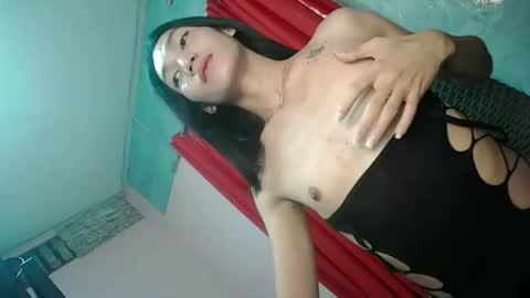 Snapshot of urnaughty_kim chatting on 04-25-26, 04:37 Kim online show from 04-25-26, 04:37