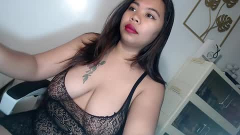 Lhea online show from 04-25-26, 09:12