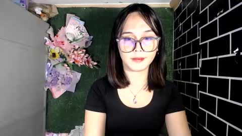 Pia online show from 10-06-25, 11:46