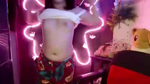 Pia online show from 11-13-25, 11:47