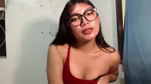 Snapshot of urpinay_sandra69 chatting on 05-20-26, 02:23 urpinay_sandra69 online show from 05-20-26, 02:23