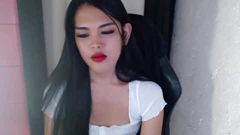 Snapshot of urpinayjenfuckerxxx chatting on 01-23-25, 03:16 Jenny online show from 01-23-25, 03:16