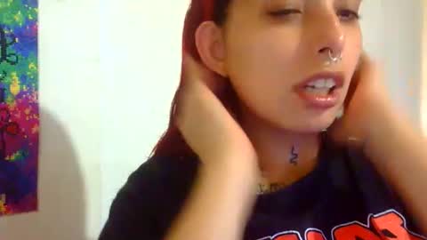 Snapshot of urposesion chatting on 10-21-25, 07:58 Aniie online show from 10-21-25, 07:58