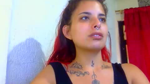 Snapshot of urposesion chatting on 10-25-25, 10:04 Aniie online show from 10-25-25, 10:04