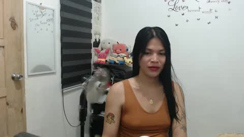 hi im kim online show from 01-12-25, 12:23