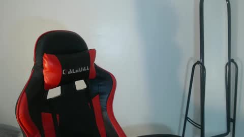 Snapshot of urprettyjaninexxx chatting on 12-02-24, 03:58 Janine online show from 12-02-24, 03:58