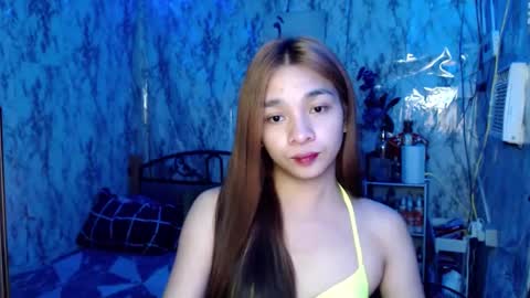 Snapshot of ursexytrans_cum chatting on 01-18-25, 12:02 Yhana online show from 01-18-25, 12:02