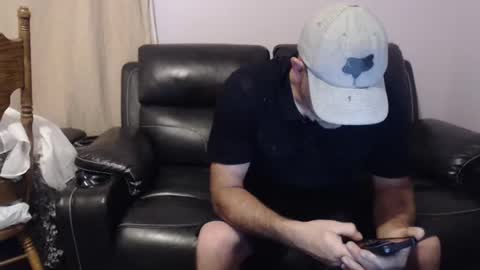 Snapshot of urslav75 chatting on 09-21-25, 03:08 urslav75 online show from 09-21-25, 03:08