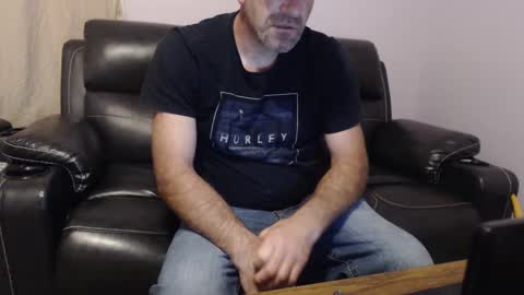 Snapshot of urslav75 chatting on 10-07-25, 05:37 urslav75 online show from 10-07-25, 05:37