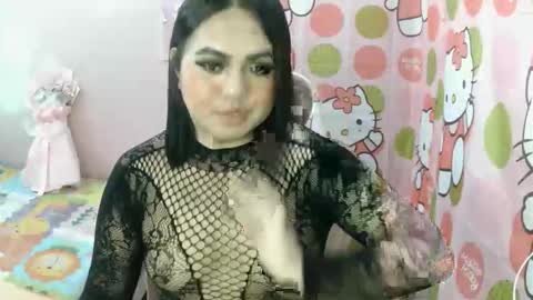 Snapshot of urslut_max chatting on 12-14-25, 07:03 maxie online show from 12-14-25, 07:03