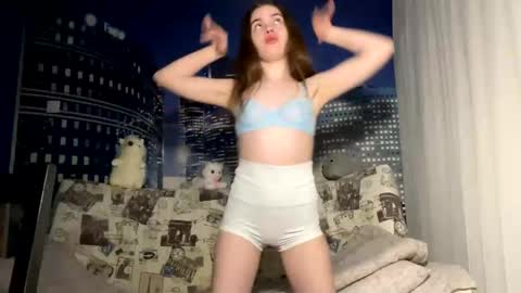 Snapshot of ursoulandheart chatting on 01-19-25, 01:32 Hannah online show from 01-19-25, 01:32