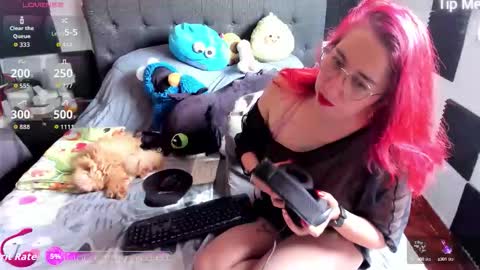 Snapshot of ursula_fire chatting on 09-13-25, 07:35 Ursula Gomez online show from 09-13-25, 07:35