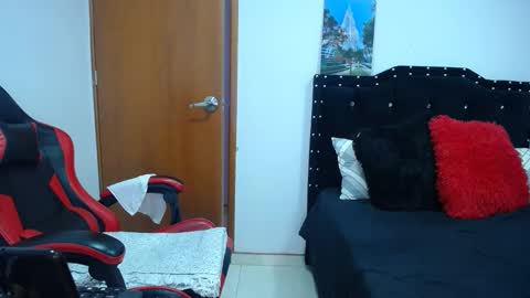 Snapshot of ursulawhite69 chatting on 11-08-25, 04:29 Eveling Blanco online show from 11-08-25, 04:29