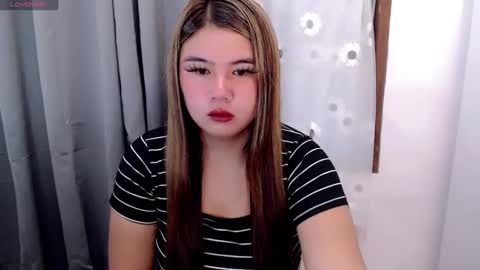 Snapshot of ursweet_ashley chatting on 01-10-25, 10:36 online show from 01-10-25, 10:36