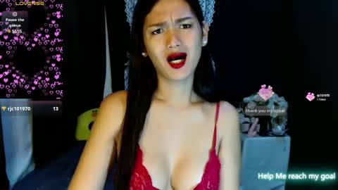 Snapshot of urthai_hotfilipinax chatting on 12-29-24, 11:50 angel online show from 12-29-24, 11:50
