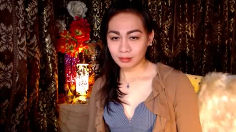 Snapshot of urtimelessbeauty chatting on 01-24-25, 09:58 Merca online show from 01-24-25, 09:58