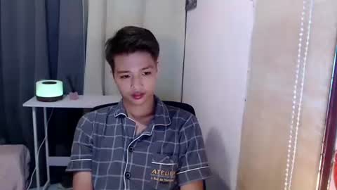 Snapshot of urtwinkjinwoo chatting on 11-06-25, 06:53 JC online show from 11-06-25, 06:53