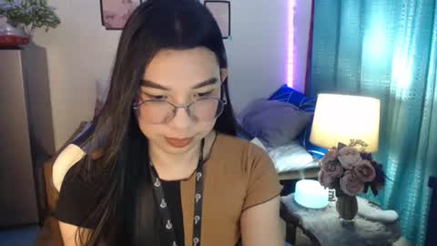 Snapshot of urwetasianprincessxx chatting on 12-04-24, 02:15 Ashley Kate Mateo Gray online show from 12-04-24, 02:15