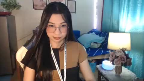 Snapshot of urwetasianprincessxx chatting on 01-07-25, 10:54 Ashley Kate Mateo Gray online show from 01-07-25, 10:54