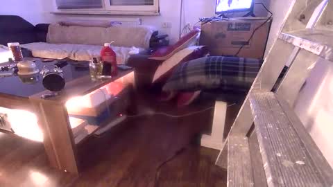 Snapshot of use4pleasure chatting on 02-11-26, 02:05 BamBam online show from 02-11-26, 02:05