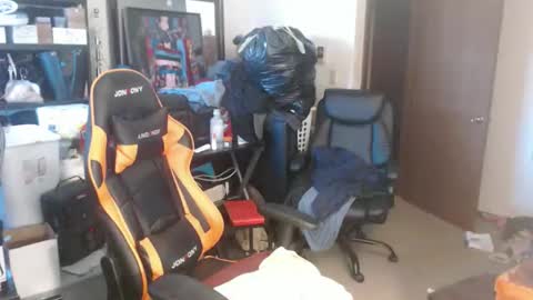 Eric online show from 04-28-26, 02:44