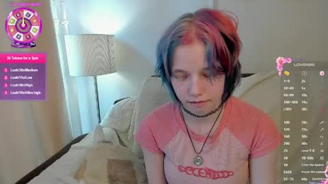 Snapshot of ustic_1 chatting on 05-21-26, 01:51 Haven online show from 05-21-26, 01:51