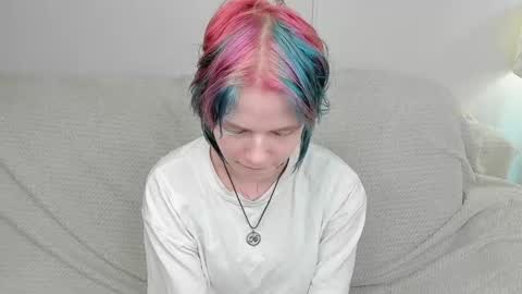 Snapshot of ustic_1 chatting on 05-25-26, 01:39 Haven online show from 05-25-26, 01:39