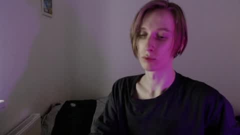 Snapshot of usuck364662 chatting on 12-11-24, 04:42 Excuse me online show from 12-11-24, 04:42