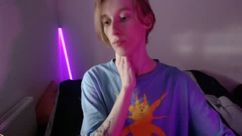 Snapshot of usuck364662 chatting on 01-02-25, 09:00 Excuse me online show from 01-02-25, 09:00