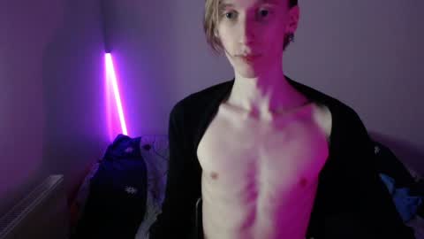 Snapshot of usuck364662 chatting on 01-03-25, 05:53 Excuse me online show from 01-03-25, 05:53