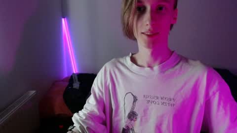 Snapshot of usuck364662 chatting on 01-28-25, 03:36 Excuse me online show from 01-28-25, 03:36