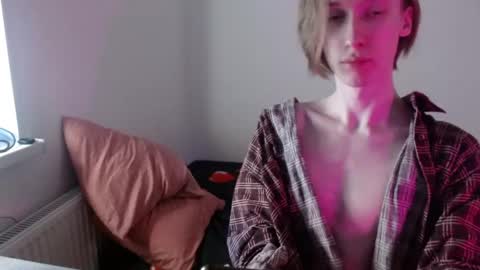 Snapshot of usuck364662 chatting on 02-22-25, 03:56 Excuse me online show from 02-22-25, 03:56