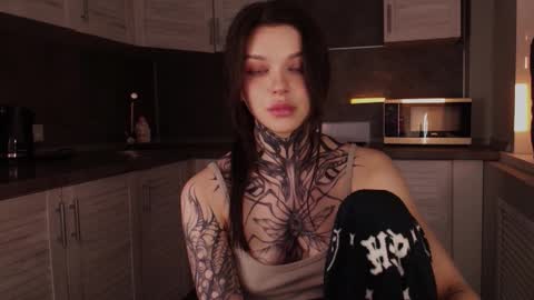 Eva online show from 12-18-24, 01:23