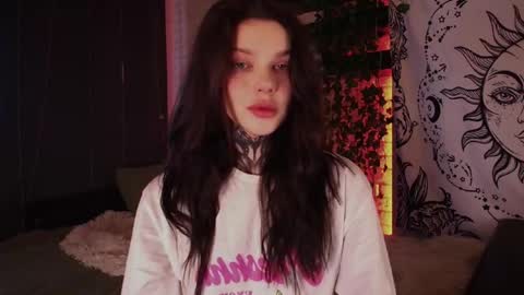 Eva online show from 12-21-24, 10:39