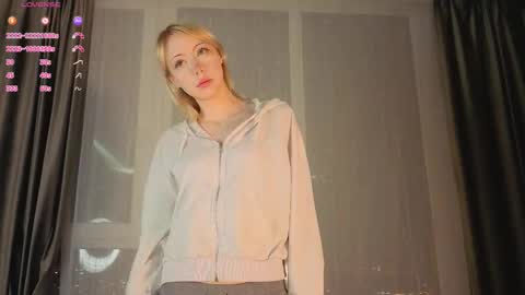 Chloe online show from 02-19-26, 02:02