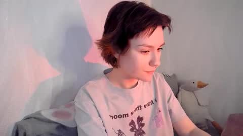 Snapshot of uwujudyosas chatting on 02-04-26, 10:32 Judy online show from 02-04-26, 10:32