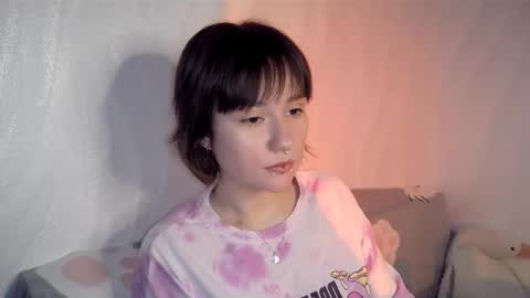 Snapshot of uwujudyosas chatting on 03-11-26, 07:53 Judy online show from 03-11-26, 07:53