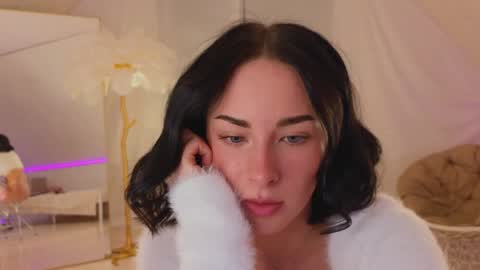 Snapshot of uwunikaa chatting on 01-20-25, 07:25 Anika On vacation online show from 01-20-25, 07:25