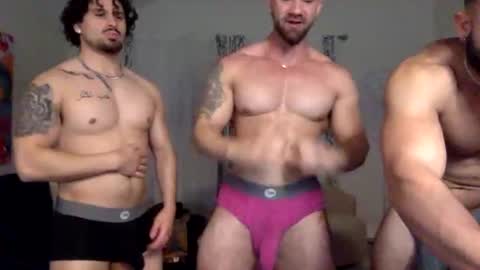 Valenci online show from 10-25-25, 04:42