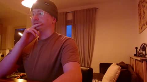 vacation__ online show from 02-04-25, 04:39