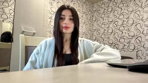 Snapshot of vadadasinger chatting on 06-01-26, 08:05 Kiki online show from 06-01-26, 08:05