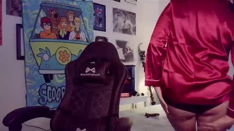 Snapshot of vagelicious chatting on 10-31-25, 04:08 vagelicious online show from 10-31-25, 04:08