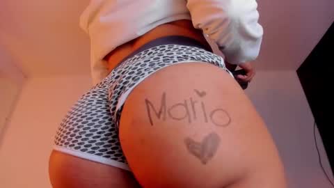 Snapshot of vahiolet_smith chatting on 02-15-25, 07:50 Vahiolet smith online show from 02-15-25, 07:50