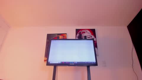 Snapshot of vahiolet_smith chatting on 03-08-25, 04:06 Vahiolet smith online show from 03-08-25, 04:06