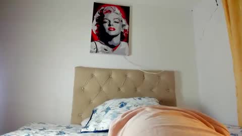 Snapshot of vahiolet_smith chatting on 10-01-25, 03:01 Vahiolet smith online show from 10-01-25, 03:01